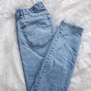 Free People stretchy skinny jeans